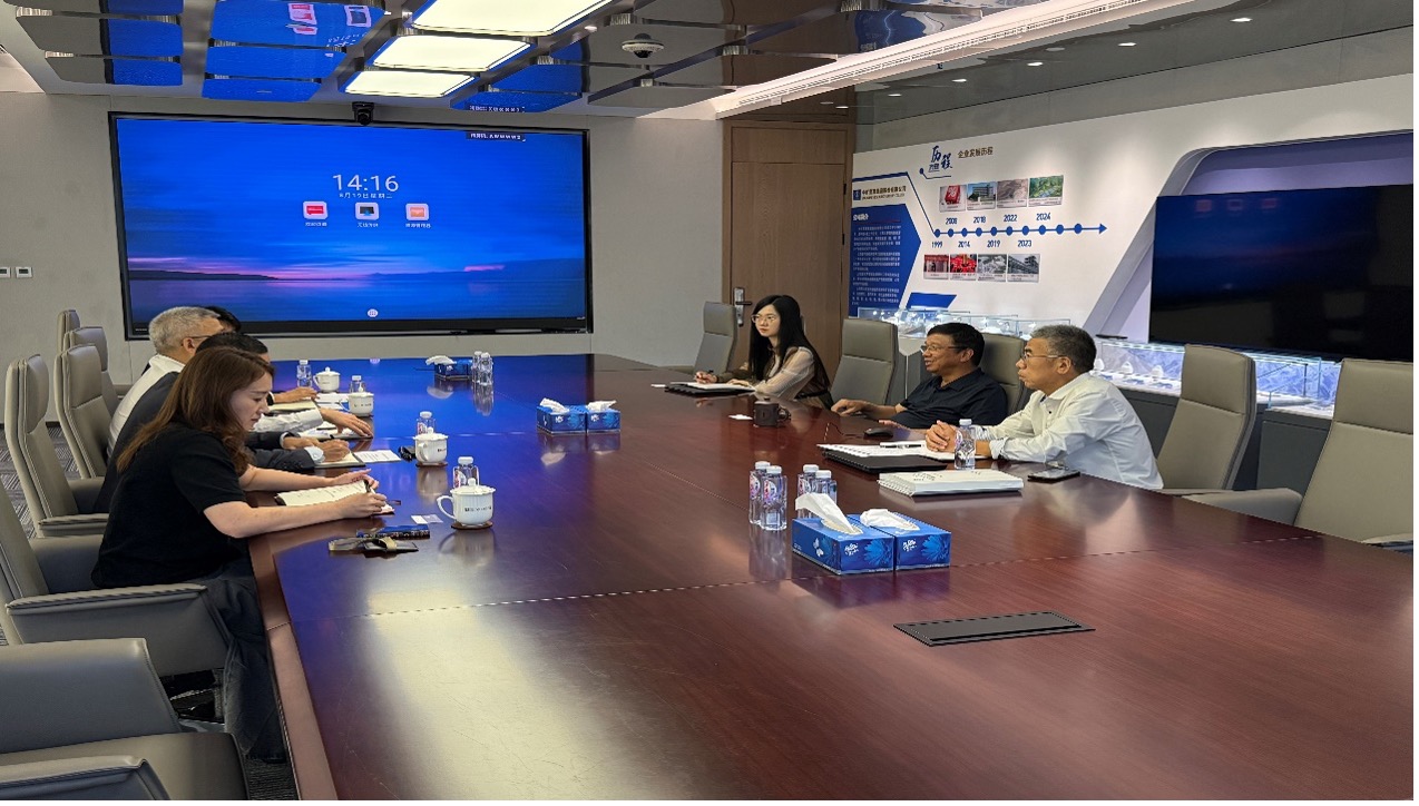 中非發(fā)展基金副總裁余焯銳一行到訪威廉體育總部