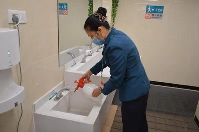 廣東多措并舉加強客運、服務區節后返程疫情防控與消毒服務